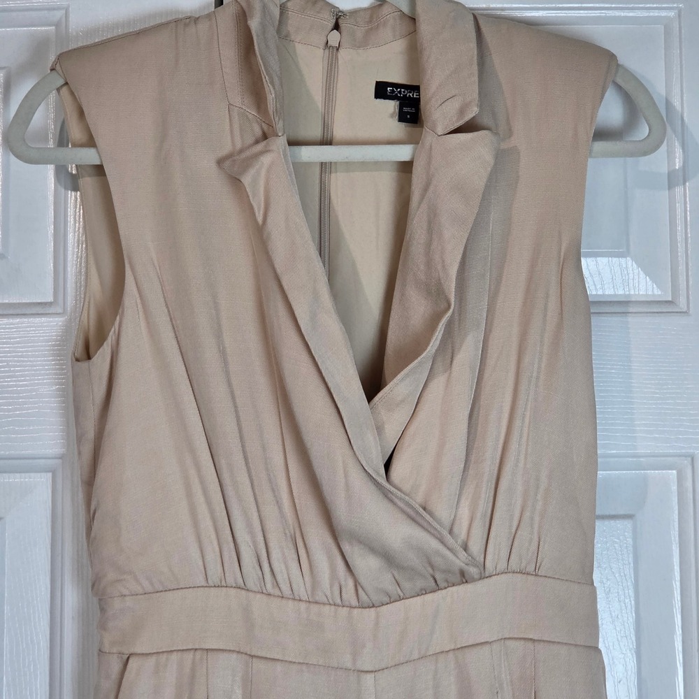 Express Jumpsuit Women Size S Champagne Good Sleeveless Wide Leg Notched Lapel